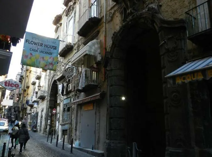 Apartament Ai Tribunali Neapol