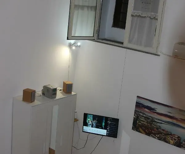 Ai Tribunali * 나폴리